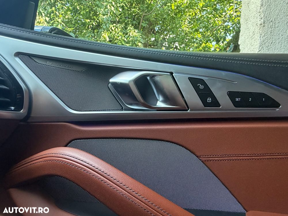 BMW M8 M850i xDrive AT - 8