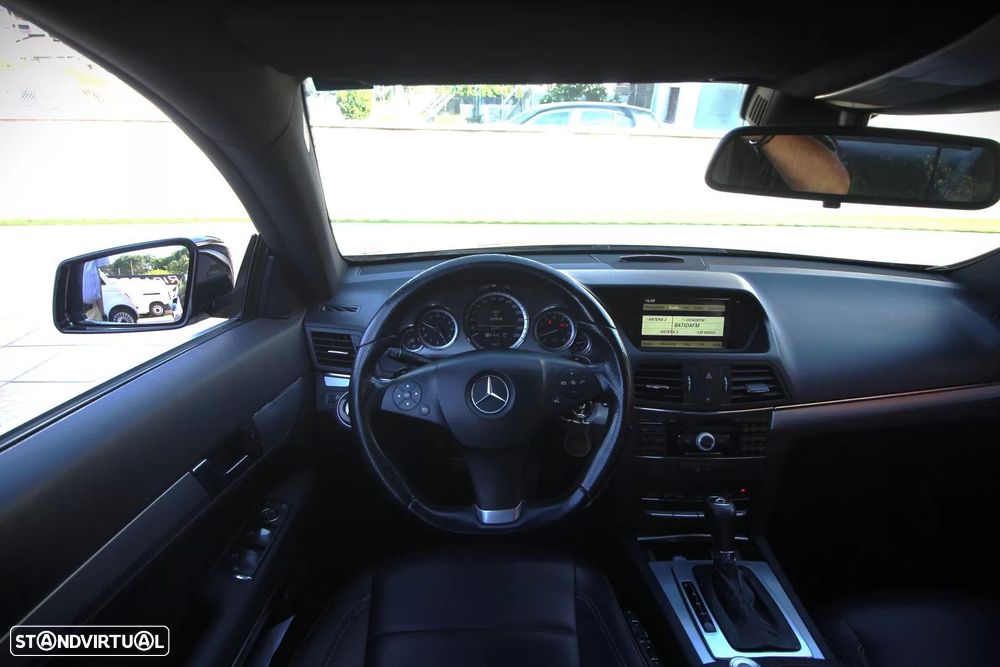 Mercedes-Benz E 250 CGI Elegance BlueEfficiency - 23