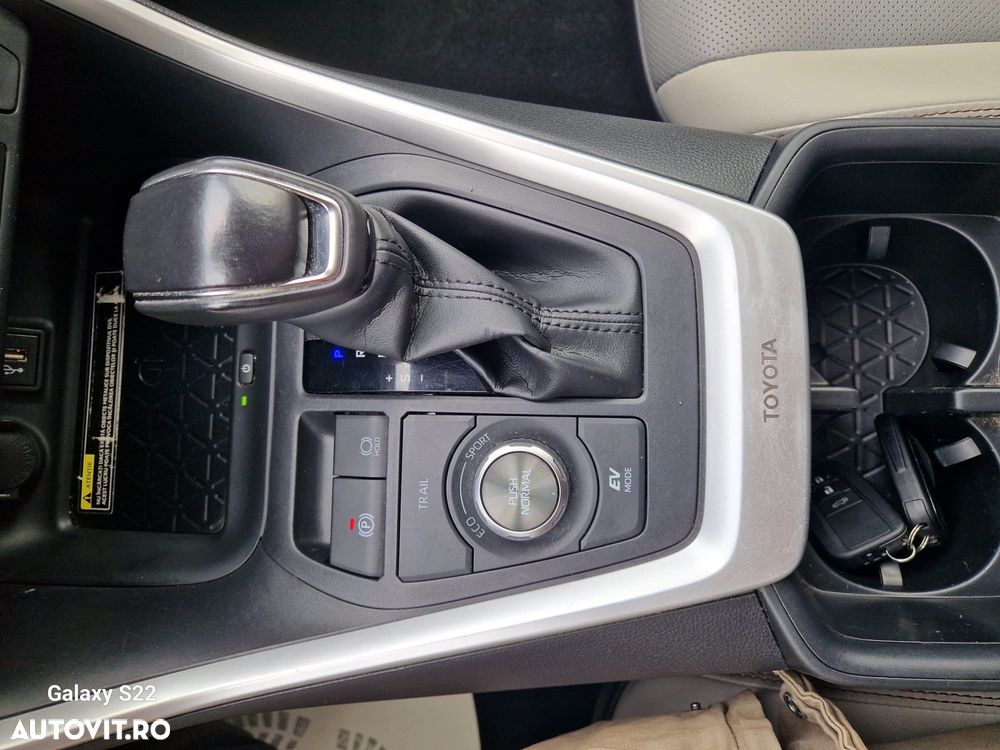 Toyota RAV4 2.5 VVT-iE 4x4 Luxury Premium - 26
