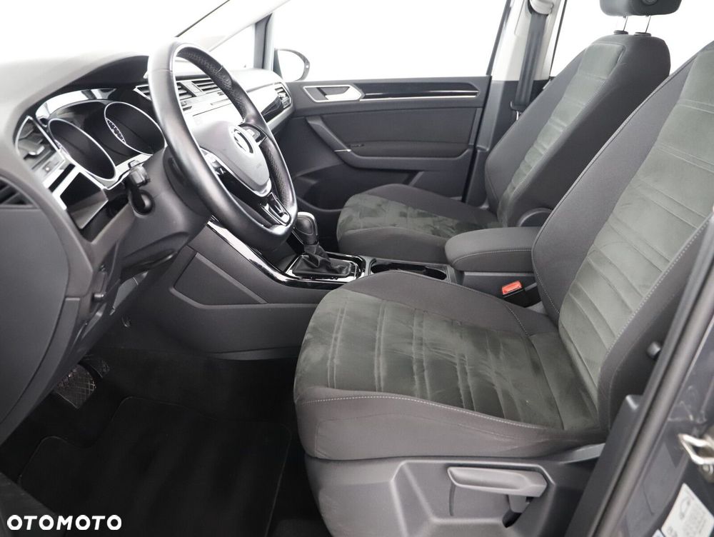 Volkswagen Touran 1.5 TSI EVO Highline DSG - 10