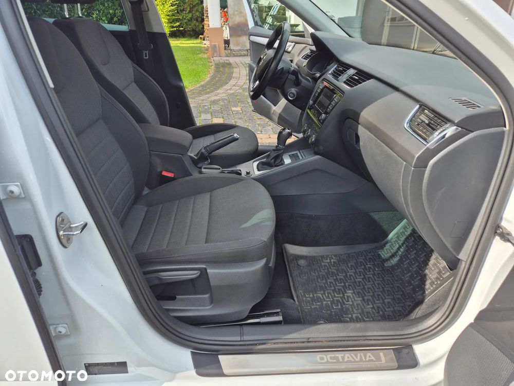 Skoda Octavia 1.4 TSI Elegance DSG - 21