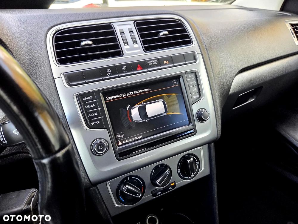 Volkswagen Polo 1.4 TDI Blue Motion Technology Allstar - 8
