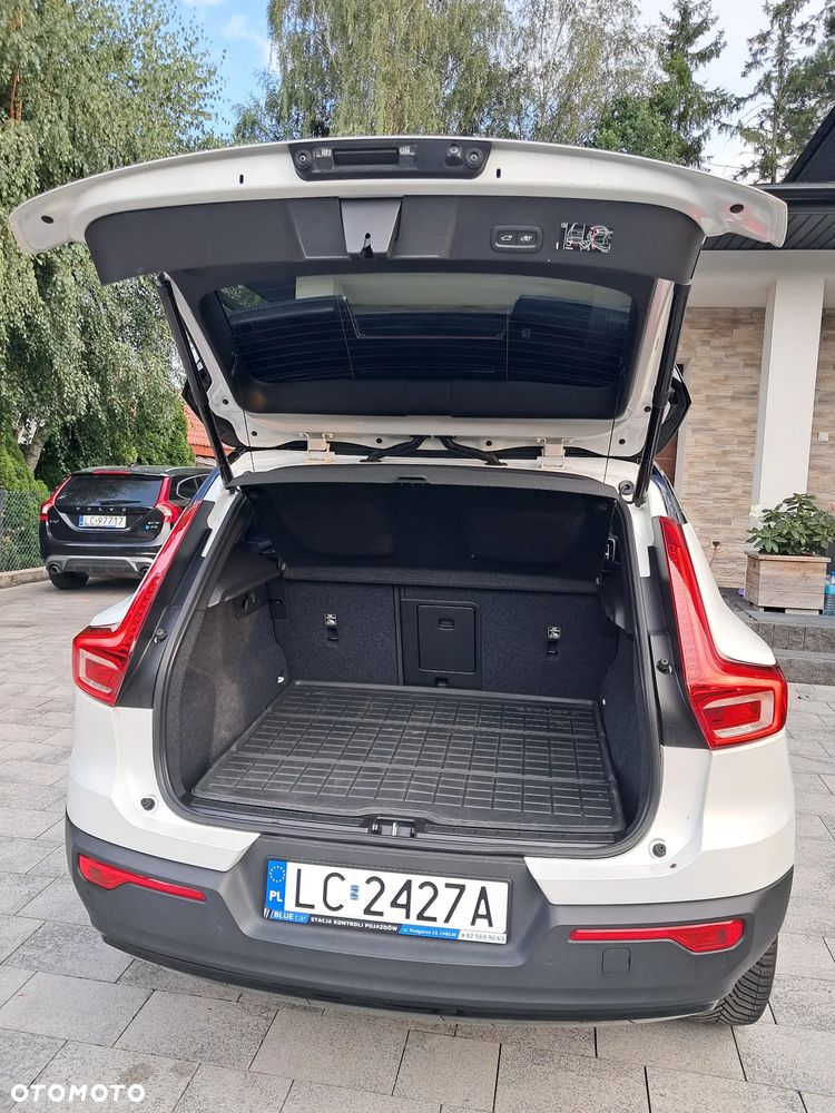 Volvo XC 40 T5 AWD R-Design - 9