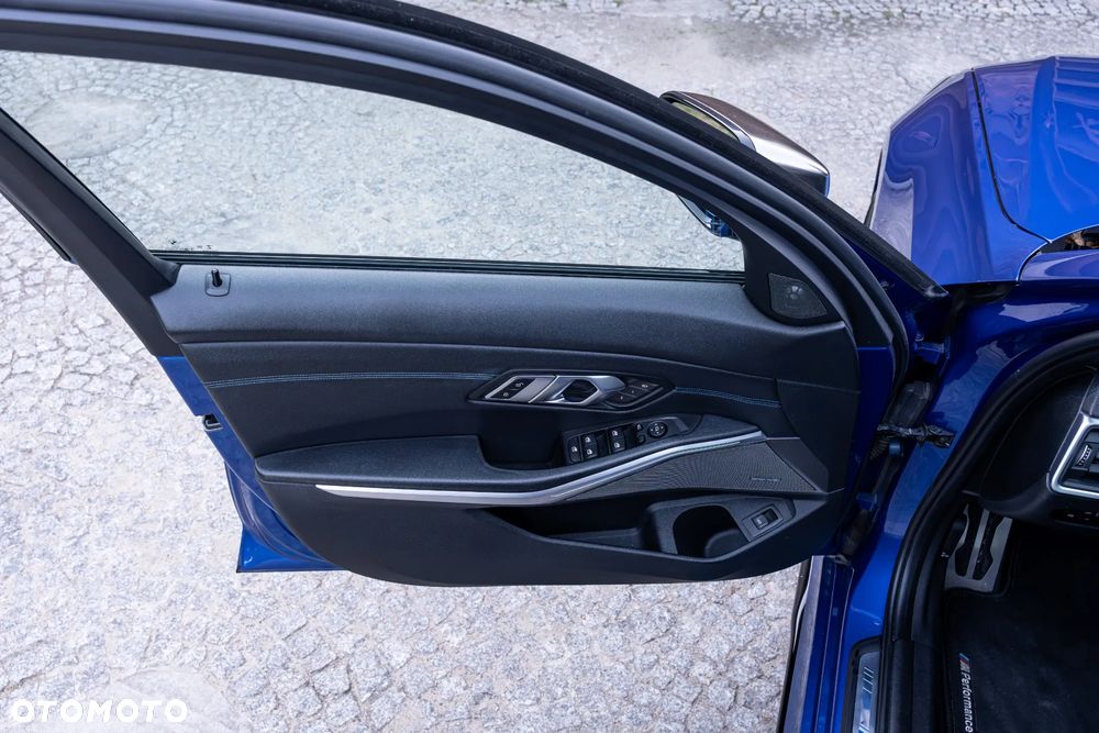 BMW Seria 3 M340i xDrive - 21