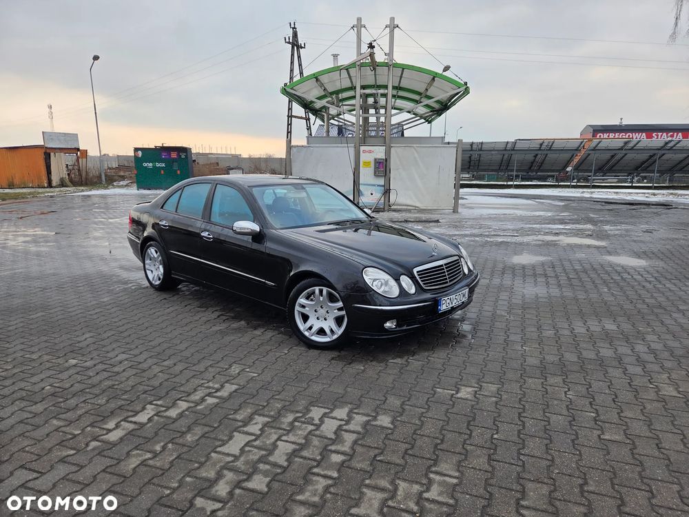 Mercedes-Benz Klasa E 500 4Matic Automatik Avantgarde - 36