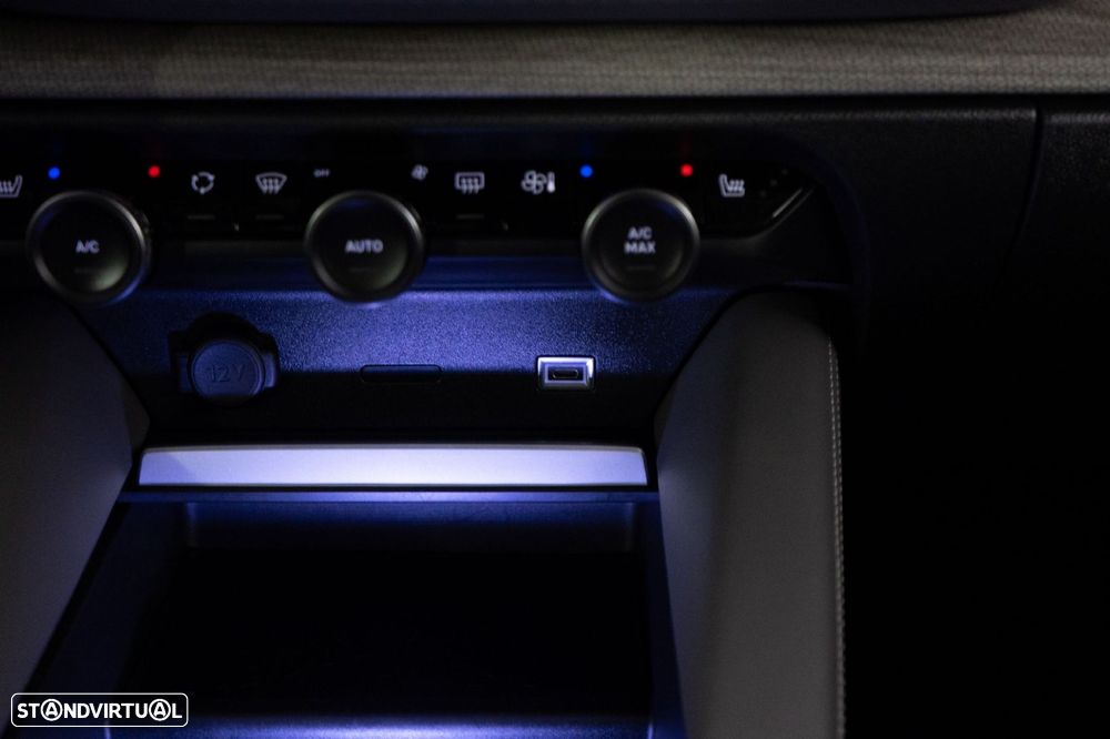 Citroën C5 X 1.6 Hybrid Shine e-EAT8 - 24