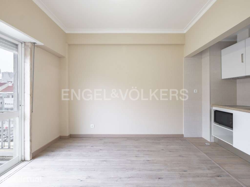 T1 Remodelado em Campo de Ourique - Grande imagem: 2/30