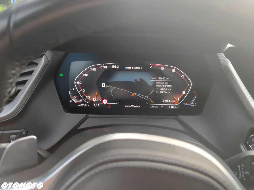 BMW Seria 1 M135i xDrive ColorVision Edition - 23