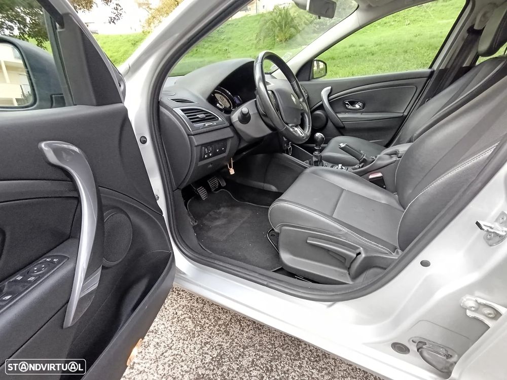 Renault Mégane Sport Tourer 1.5 Blue dCi Limited J17 - 12