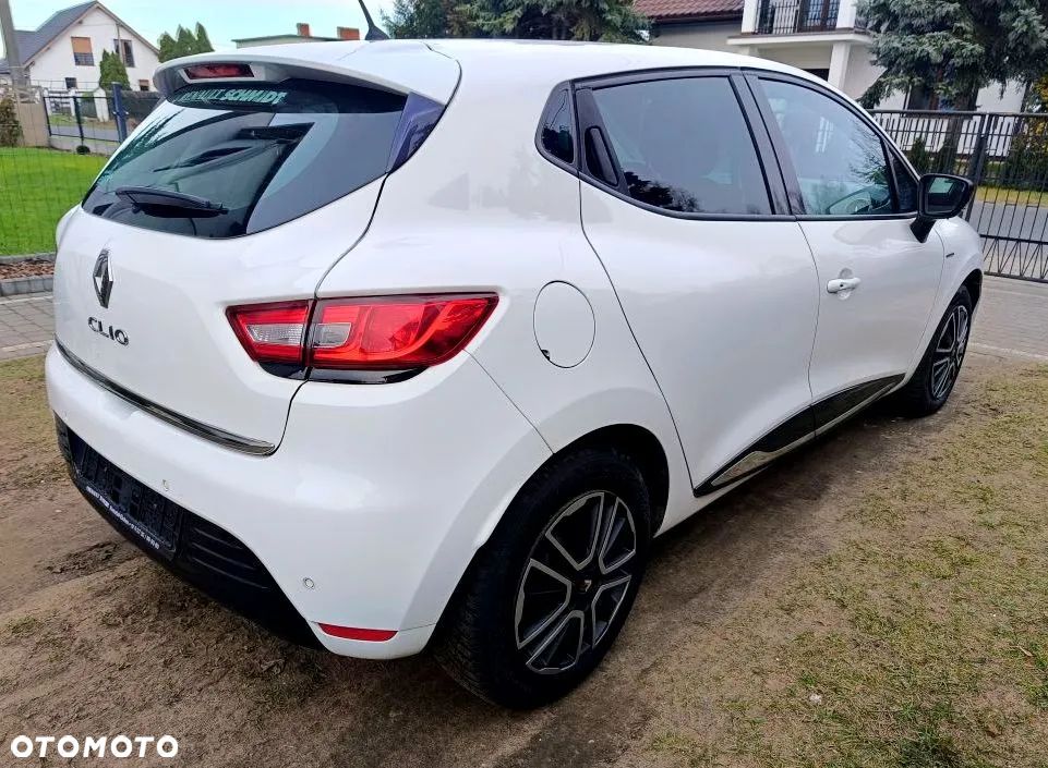 Renault Clio 1.2 16V Limited EU6 - 4