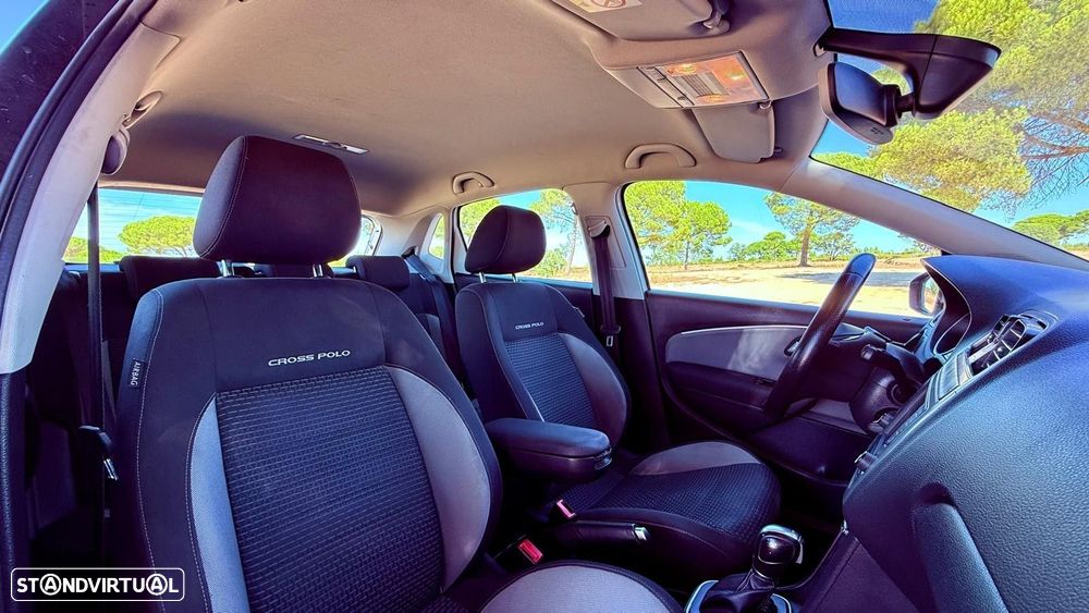 VW CrossPolo Polo 1.4 TDI (Blue Motion ) DSG - 39