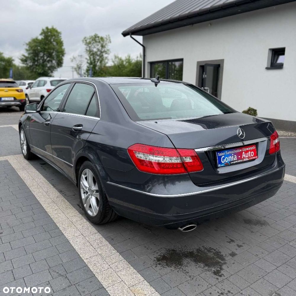 Mercedes-Benz Klasa E - 7