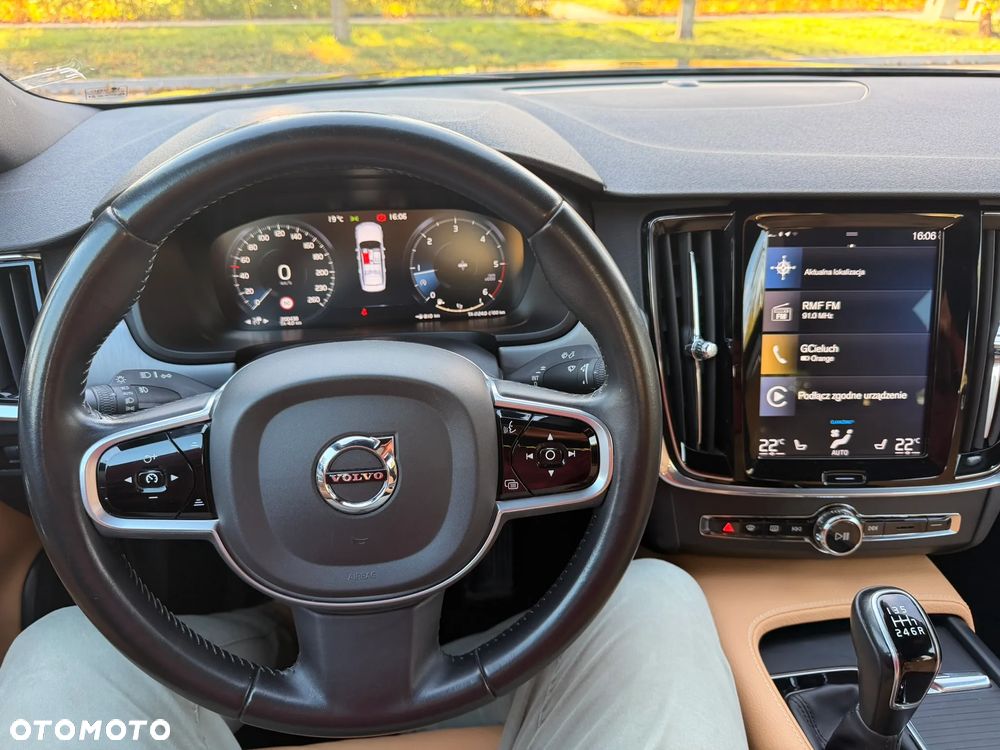 Volvo S90 D3 Momentum - 10