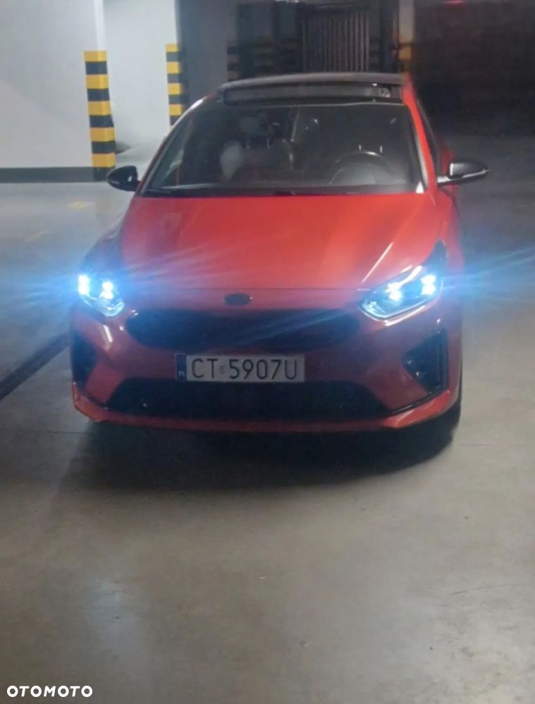 Kia ProCeed - 22