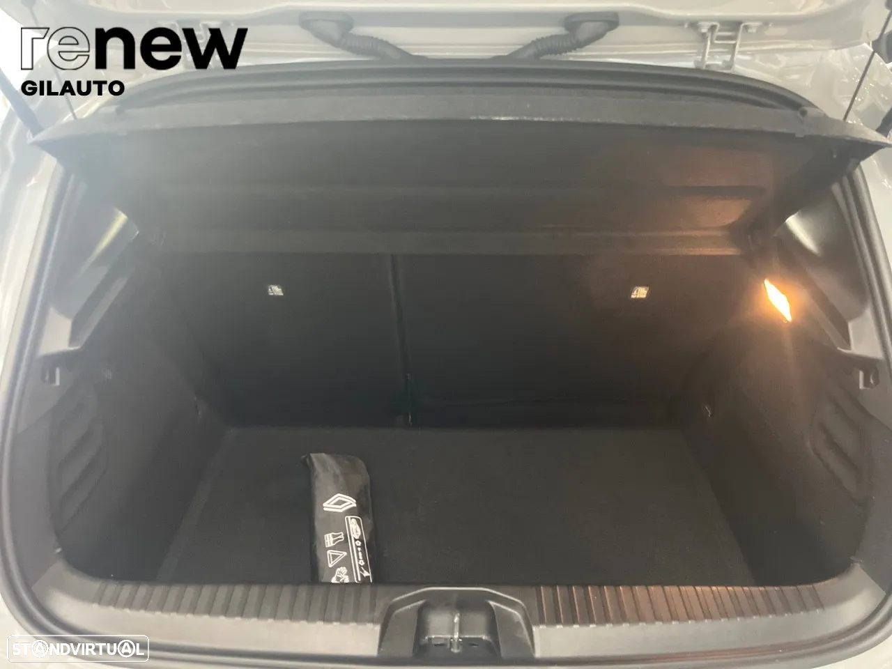 Renault Clio 1.0 TCe Evolution - 9