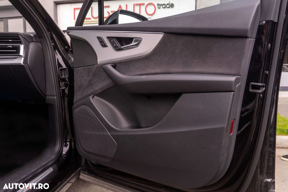 Audi Q7 50 TDI quattro Tiptronic S line - 31