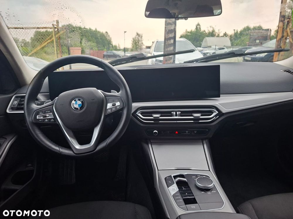 BMW Seria 3 320d xDrive MHEV Luxury Line - 5