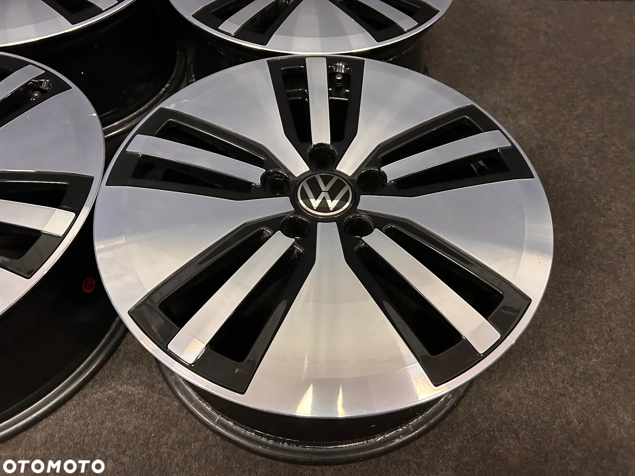 Alufelgi VW Passat B8 GTE, B7, Tiguan, Sharan, T-Roc 17 cali 5x112 4szt. ładne! - 12
