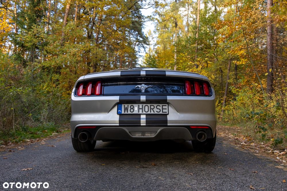 Ford Mustang 3.7 V6 - 8