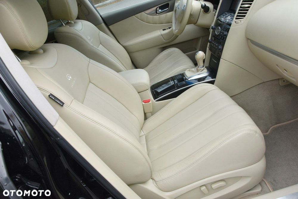 Infiniti FX - 20