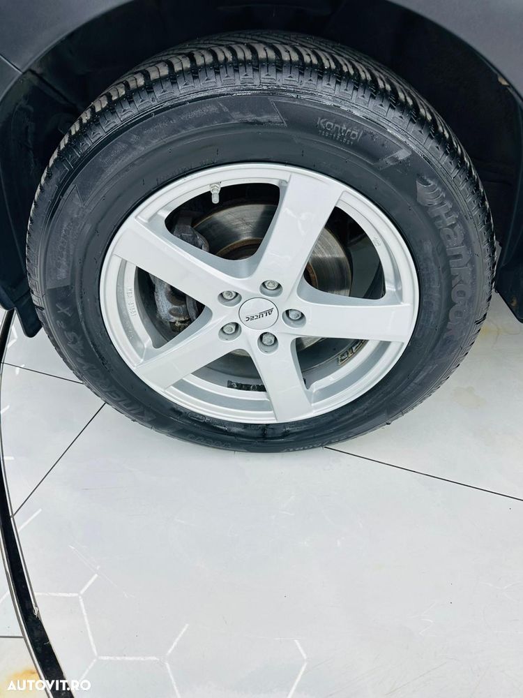 Kia Sportage 2.0 CRDI 2WD Spirit - 11