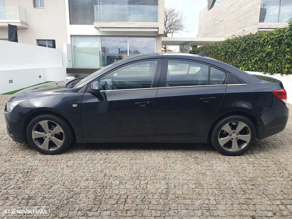 Chevrolet Cruze 1.6 LS - 15
