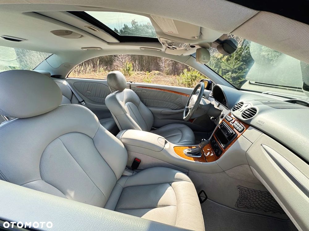 Mercedes-Benz CLK 320 Elegance - 23