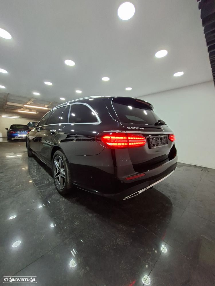 Mercedes-Benz E 300 de 4Matic 9G-TRONIC AMG Line - 4