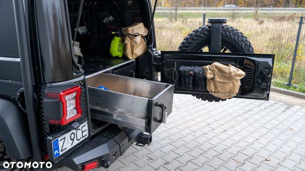 Jeep Wrangler 3.6 Night Eagle - 30