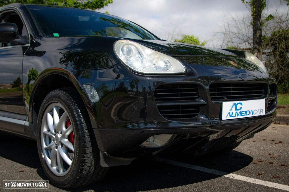 Porsche Cayenne Turbo - 44