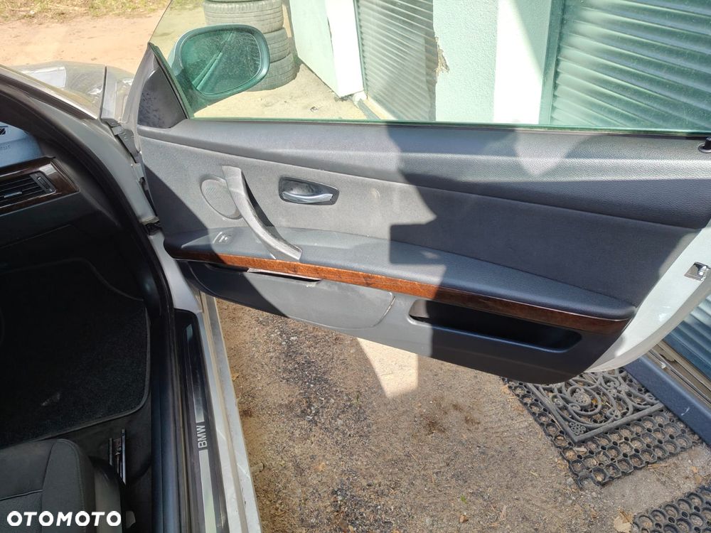 BMW Seria 3 330d xDrive Edition Exclusive - 16