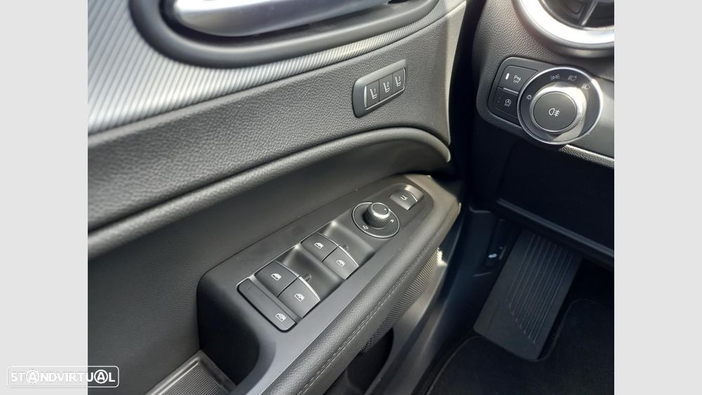 Alfa Romeo Stelvio 2.2 D Sprint Q4 AT8 - 26