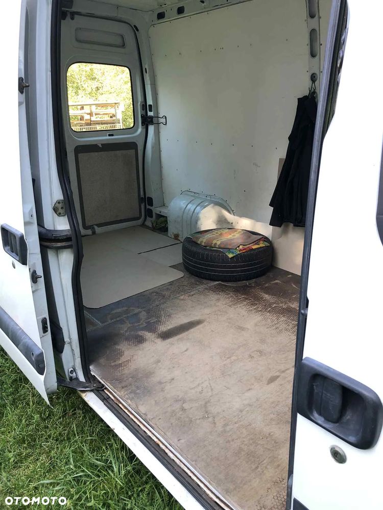 Nissan INTERSTAR II - 7