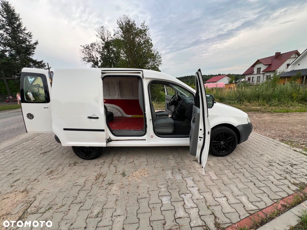 Volkswagen Caddy - 10