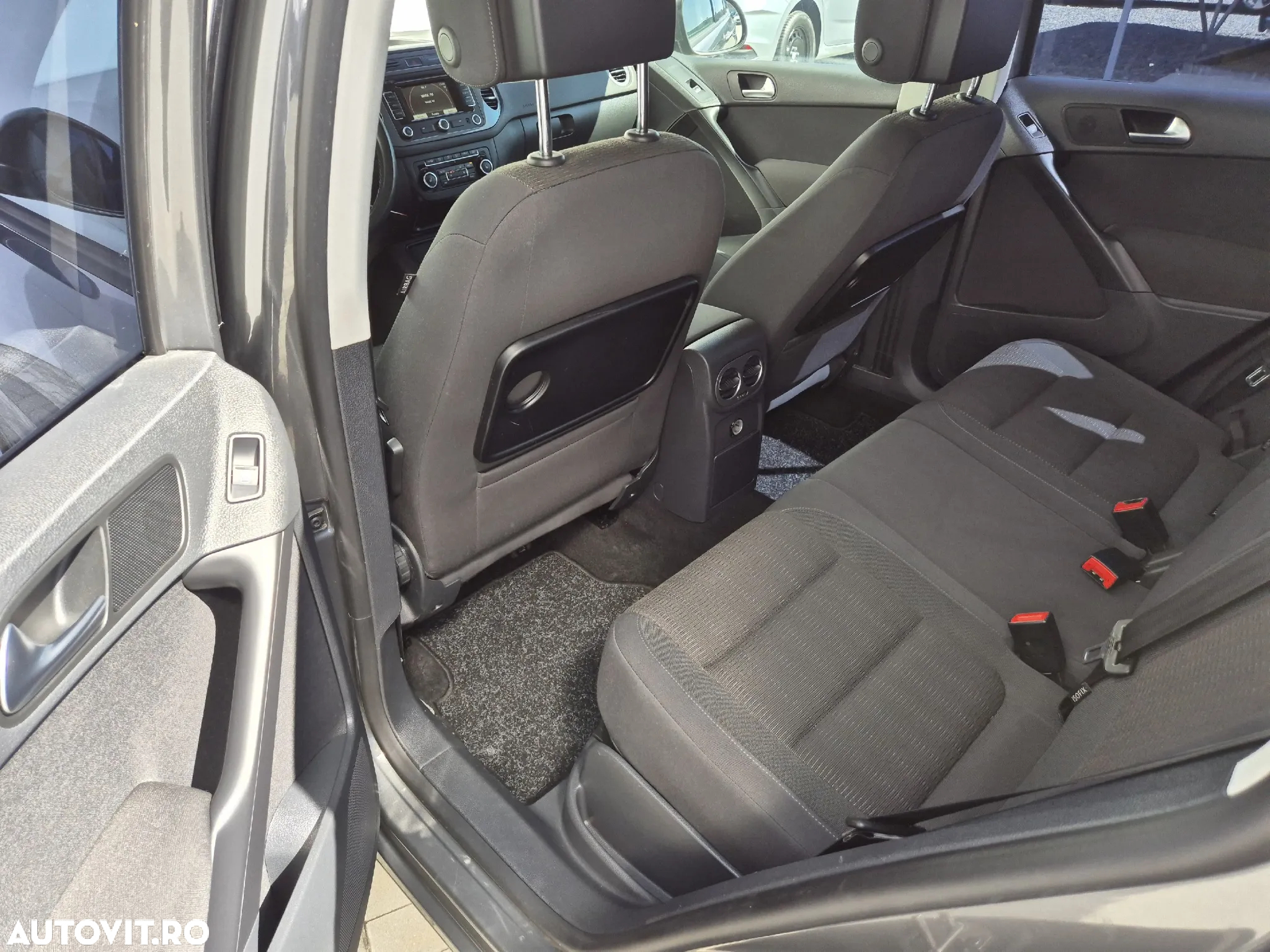 Volkswagen Tiguan 2.0 TDI 4Motion DSG Trend & Fun - 10