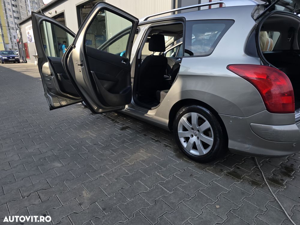 Peugeot 308 1.6HDi Confort Pack - 4