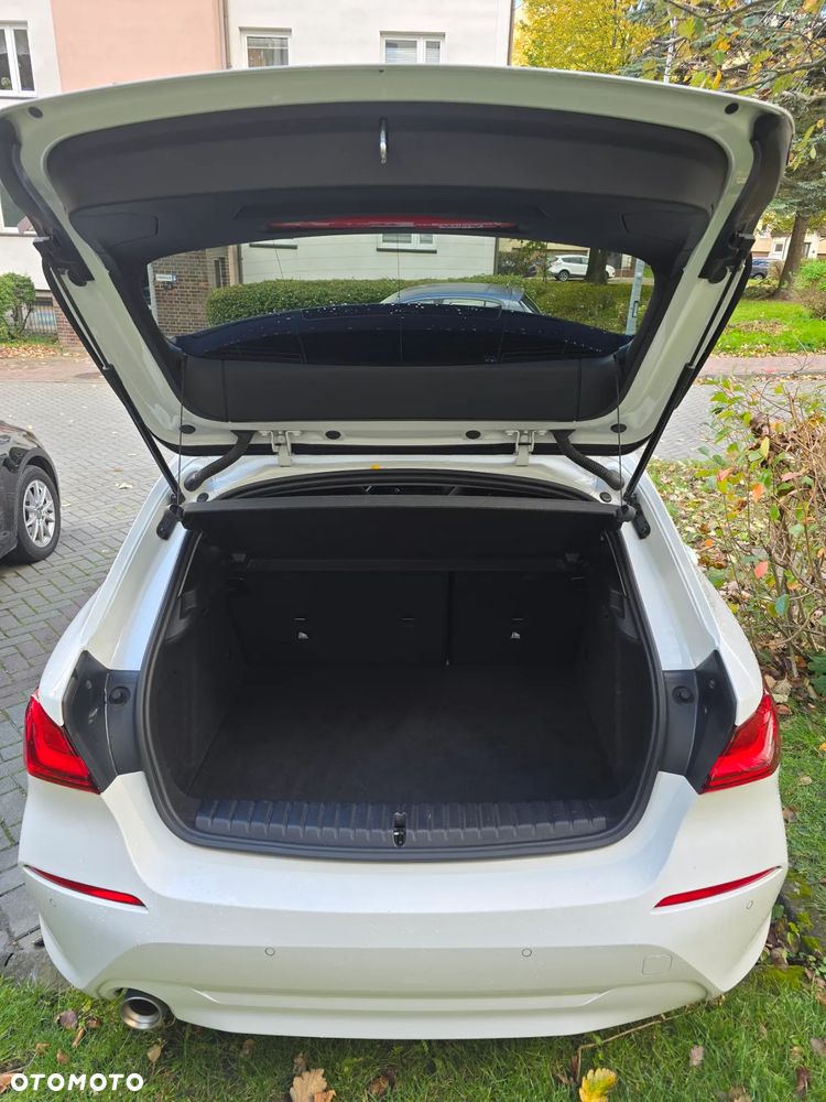 BMW Seria 1 118i - 6