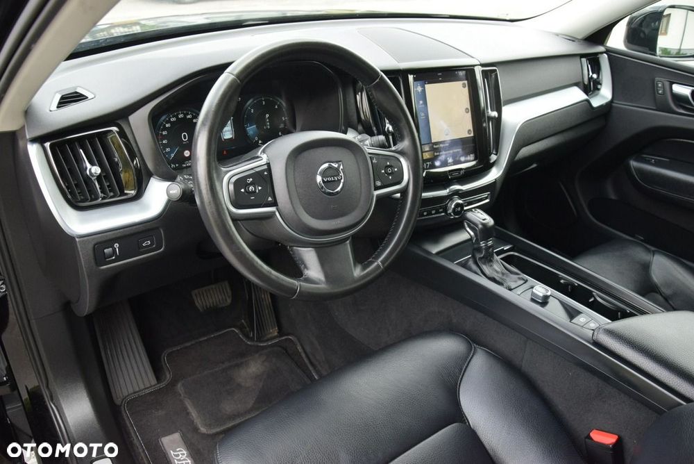 Volvo XC 60 D4 AWD Geartronic Momentum - 37