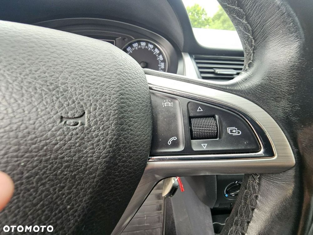 Skoda RAPID 1.2 TSI (Green tec) Ambition - 15