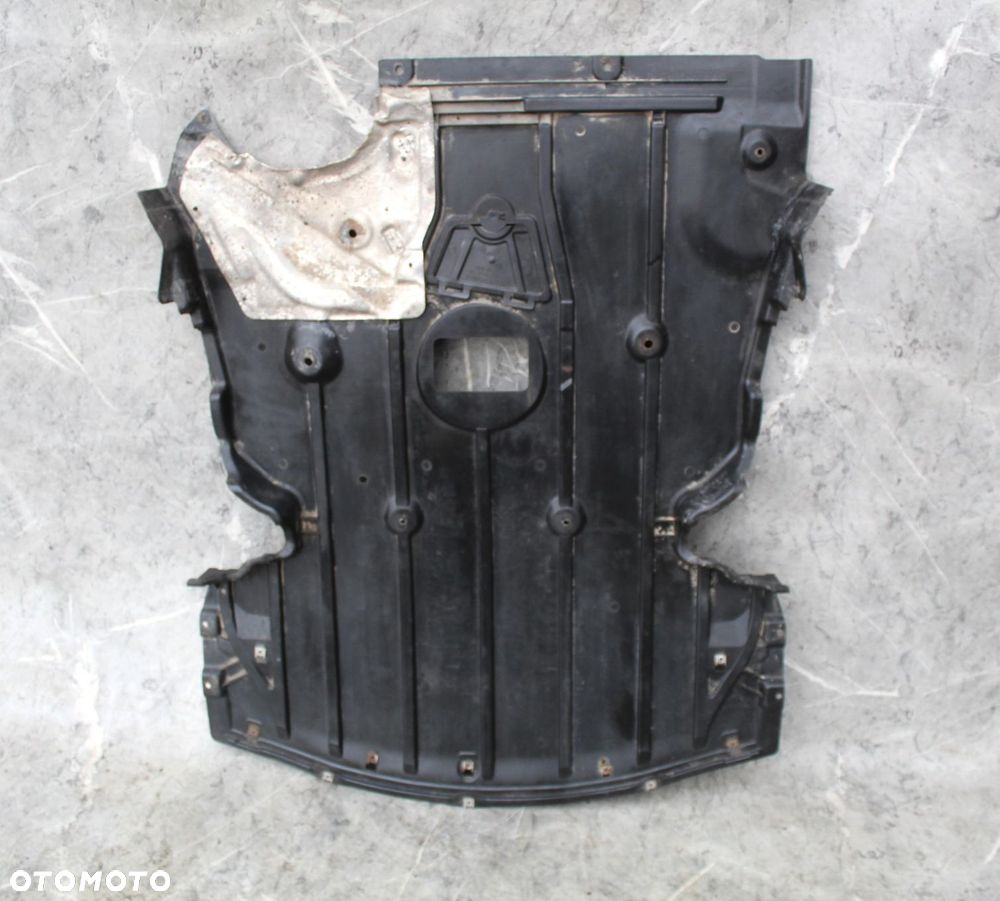 OSŁONA POD SILNIK DOLNA BMW E90 E91 E92 LIFT LCI - 6