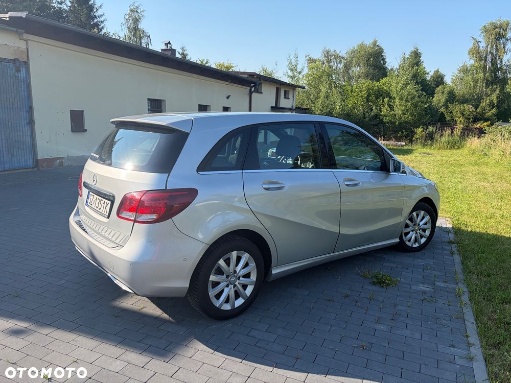 Mercedes-Benz Klasa B 180 - 4