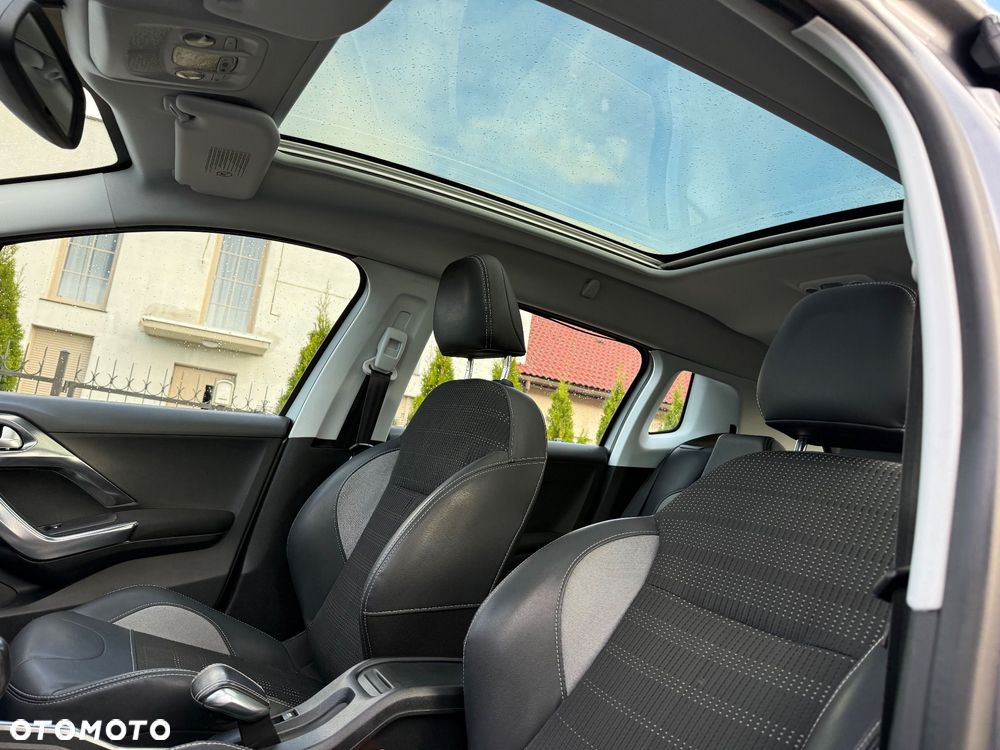 Peugeot 2008 e-HDi FAP 92 STOP & START Allure - 7