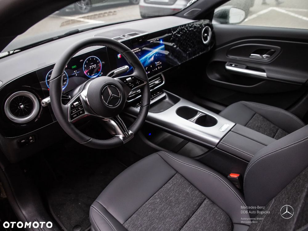 Mercedes-Benz CLA 220 mHEV 4-Matic 8G-DCT - 7