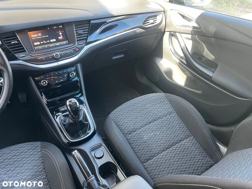 Opel Astra 1.4 Turbo Innovation - 12