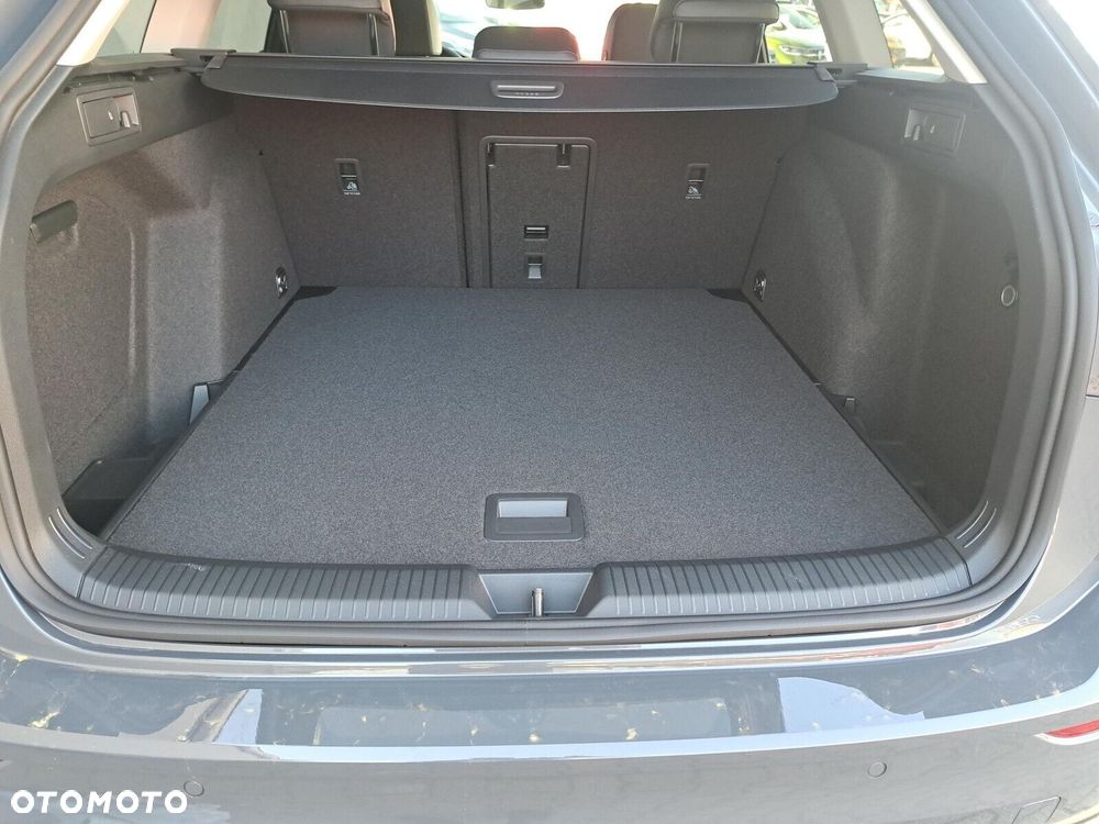 Volkswagen Golf Variant - 17