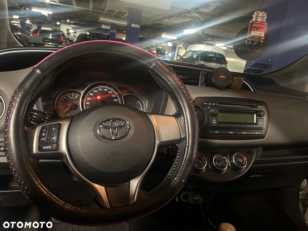 Toyota Yaris 1.0 Life - 10