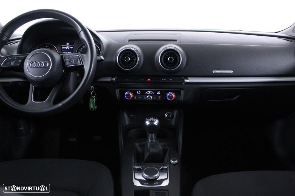 Audi A3 Sportback 30 TDI - 17