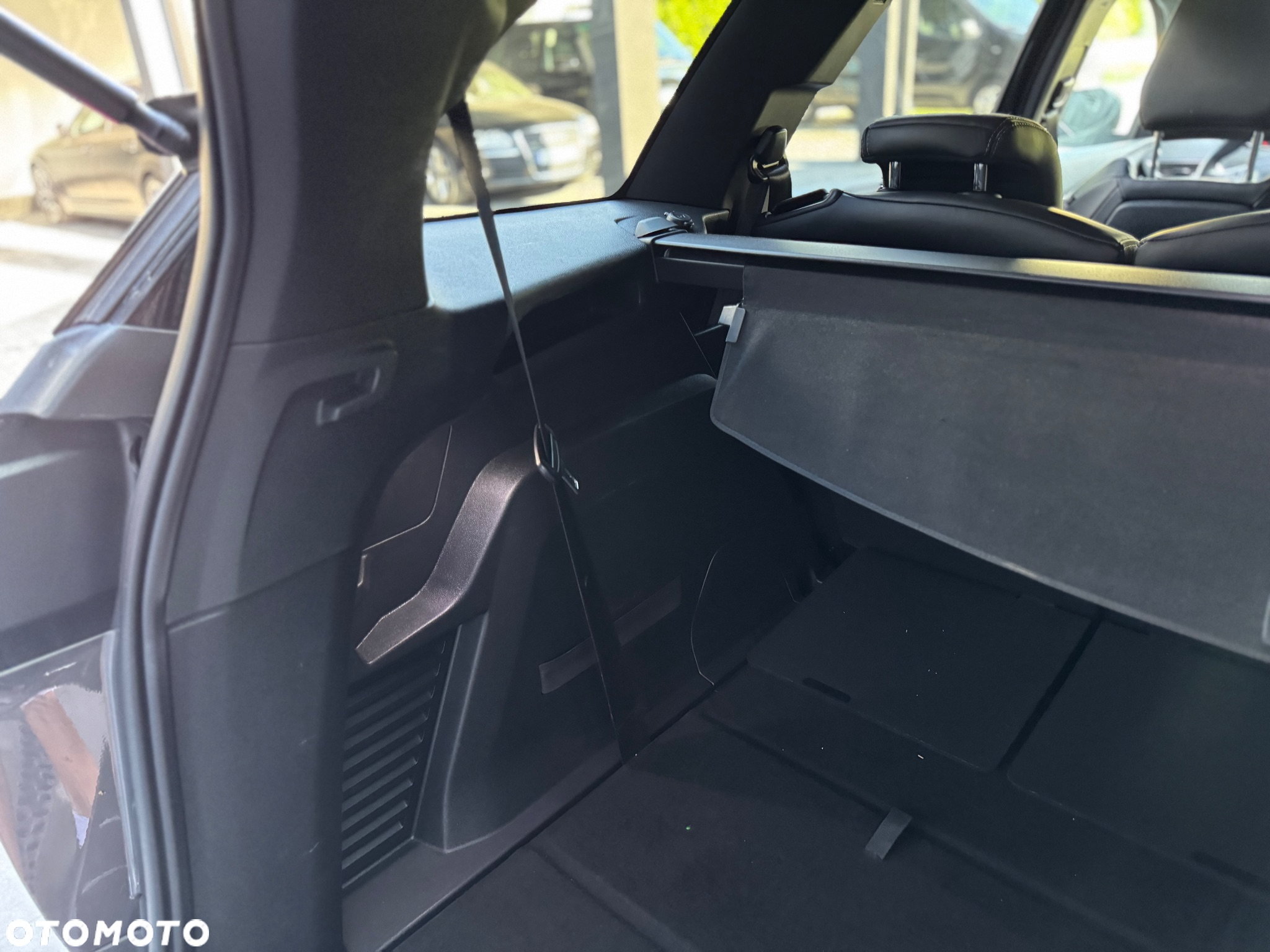 Peugeot 5008 2.0 BlueHDI Allure S&S - 20