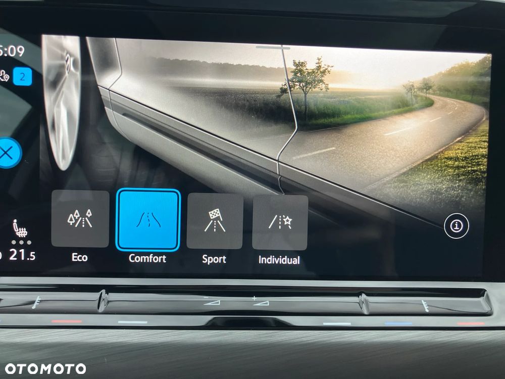 Volkswagen Golf 2.0 TDI SCR DSG Style - 28