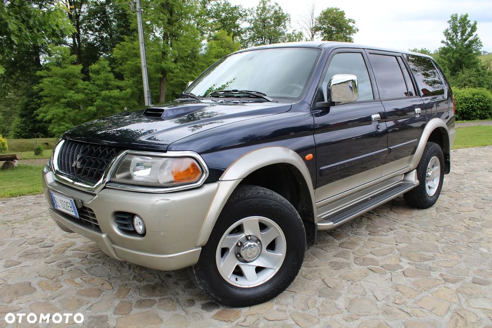 Mitsubishi Pajero Sport 2.5 TD Classic - 2